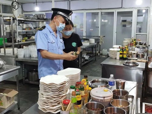 嚴(yán)守網(wǎng)紅 連鎖餐飲企業(yè)食品安全底線,區(qū)市場監(jiān)管局在行動